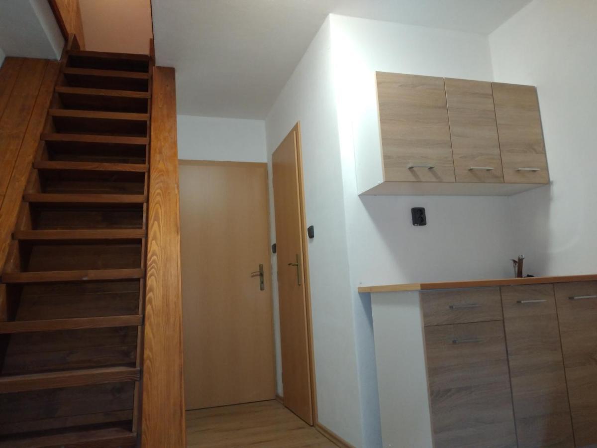 Kypruv Mlyn Vila Knínice Exterior foto