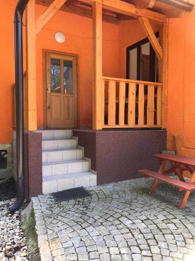 Kypruv Mlyn Vila Knínice Exterior foto
